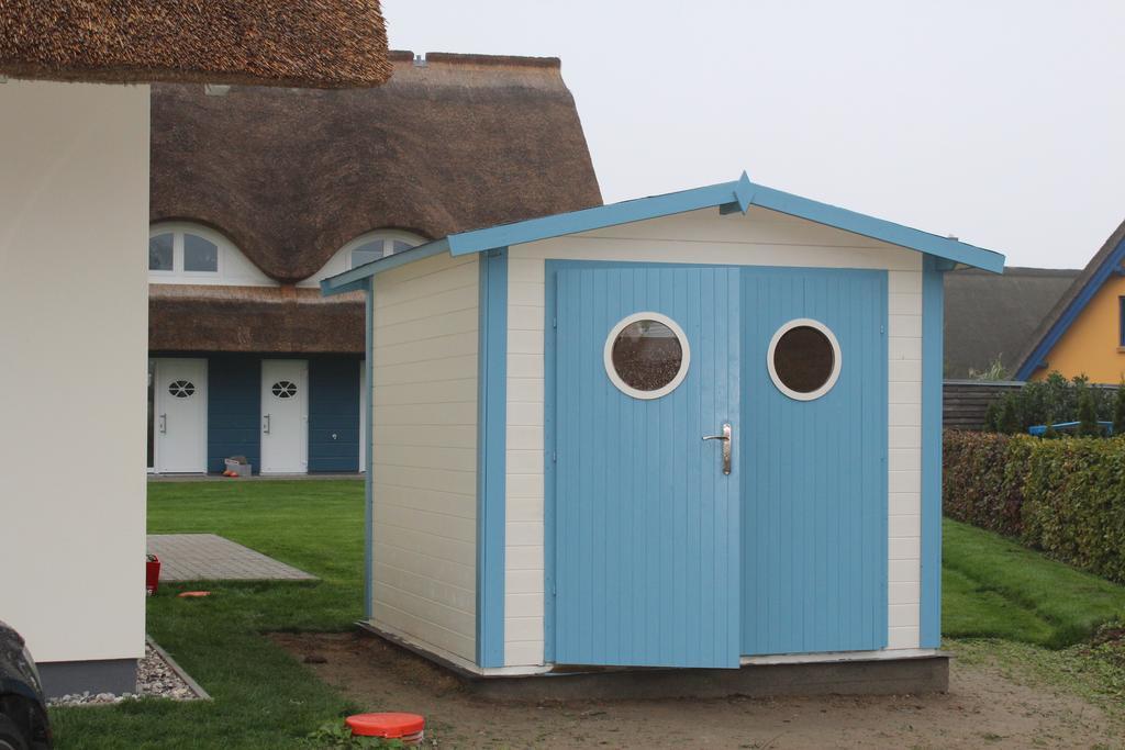 Reetdachhaeuser Boergerende Luaran gambar