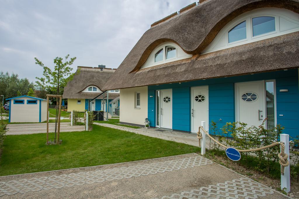 Reetdachhaeuser Boergerende Luaran gambar